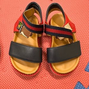 Gucci sandals size 20